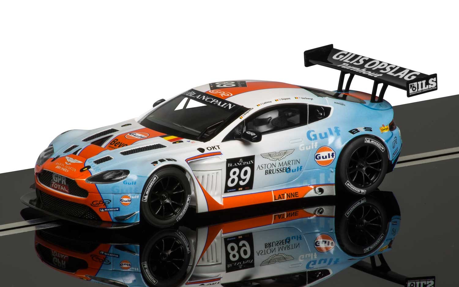 Just arrived! New Scalextric Aston Martin Vantage GT3